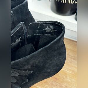 Gianni Bini ankle boots